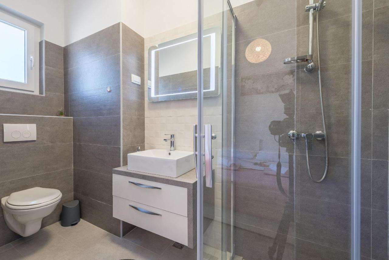Villa Tara Zadarvillas Tinj Extérieur photo