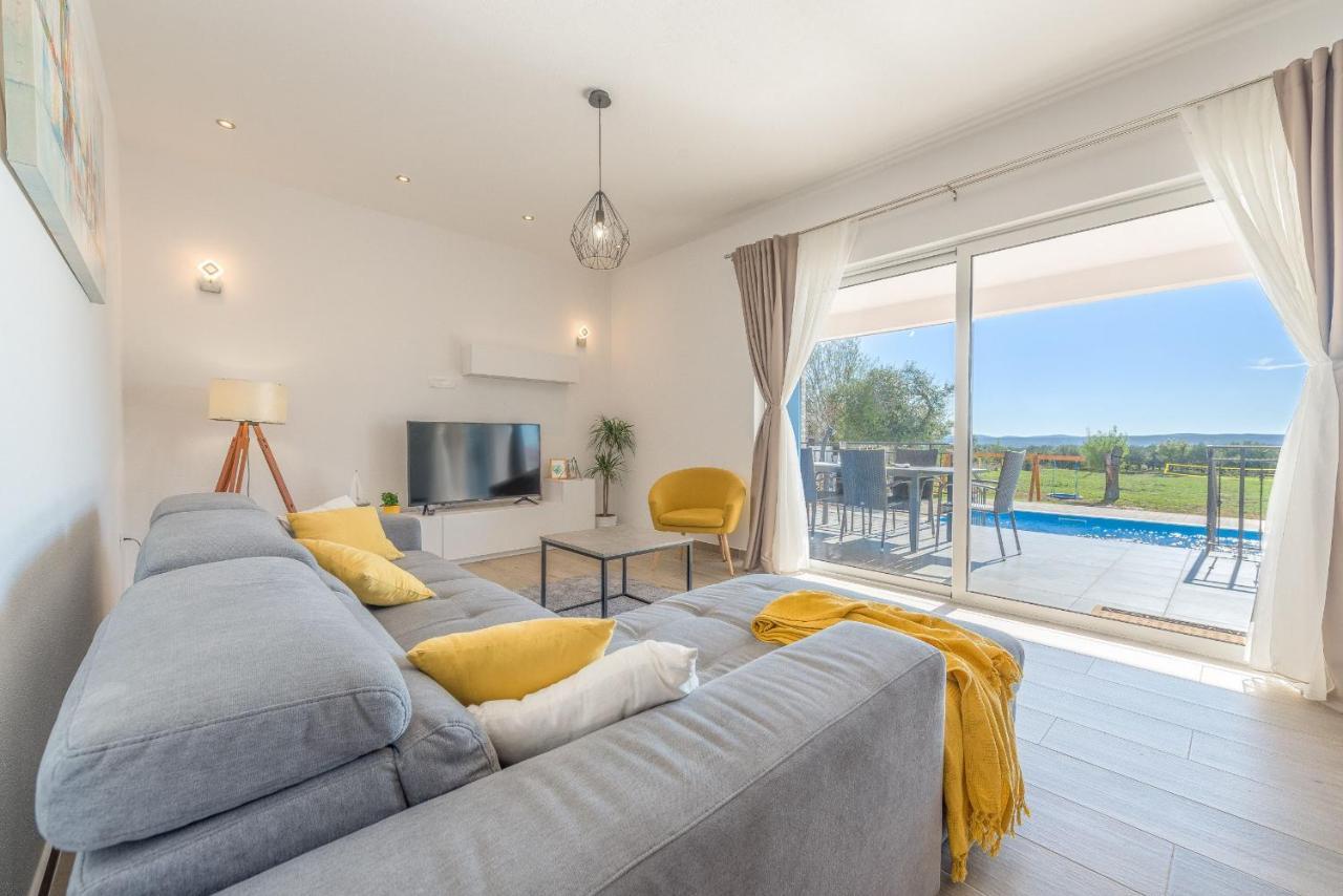 Villa Tara Zadarvillas Tinj Extérieur photo