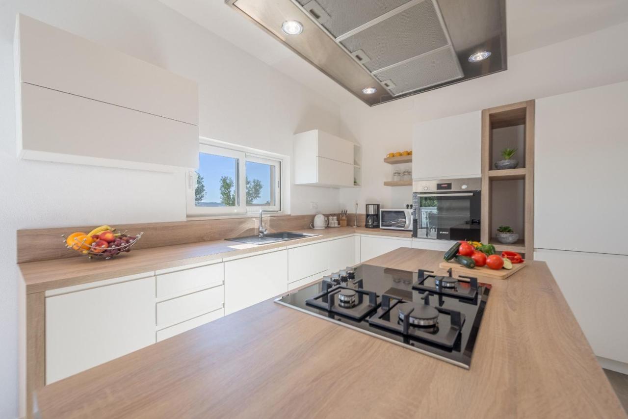 Villa Tara Zadarvillas Tinj Extérieur photo